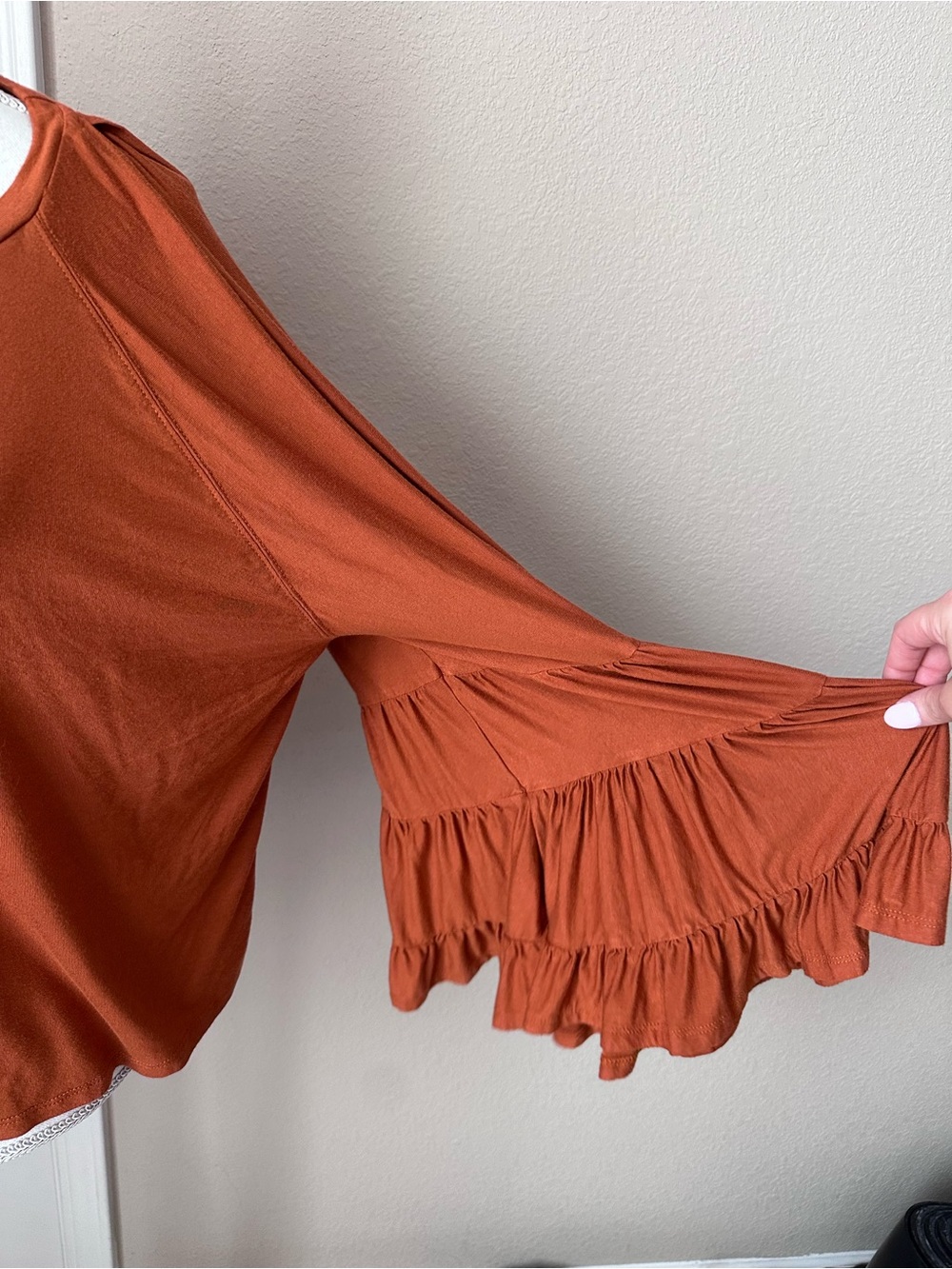 Rust Bell Sleeve Top - Picture 5 of 9